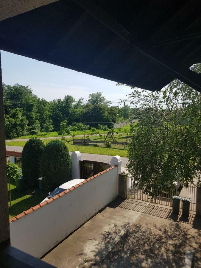 Apartmani Jela Sombor Esterno foto